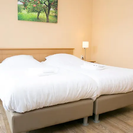 Enjoy A 6-person Holiday home Zevenhuizen (Zuidplas)