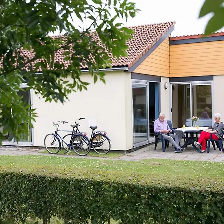 Enjoy A 6-person Holiday home